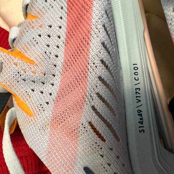 HOKA Cielo X MD NWOT all gender men’s size 11 women’s size 12.5 - Picture 7 of 8